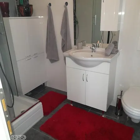 Emi2 * Цриквеница